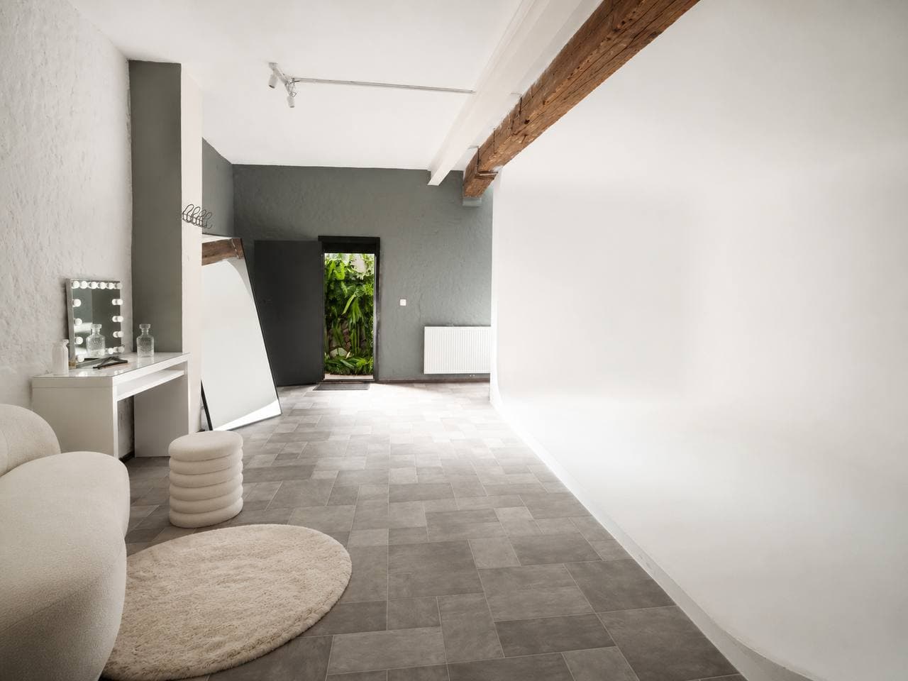 White District interior